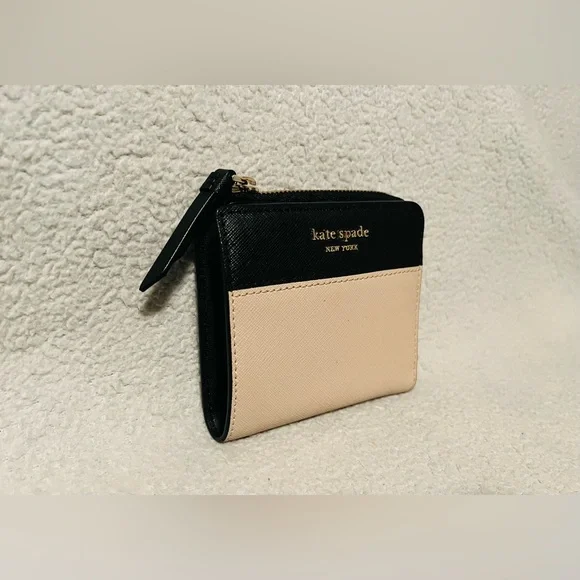 Kate Spade Compact Wallet - Picture 2 of 9
